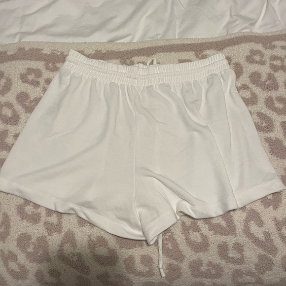 Aritzia Wilfred Free lounge shorts - Picture 4 of 5